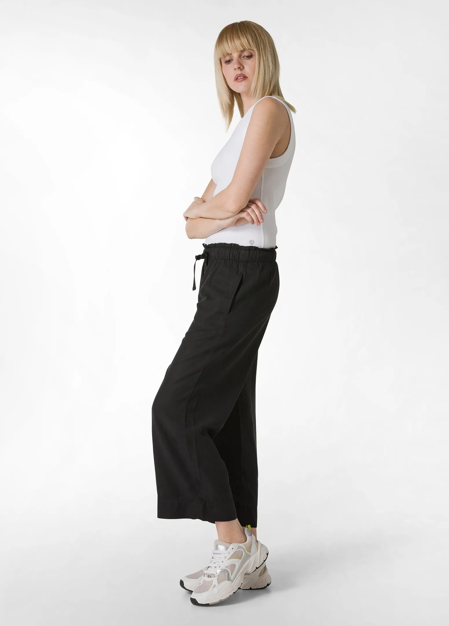DEHA Pantaloni*Pantalone Cropped In Twill Tencel Nero